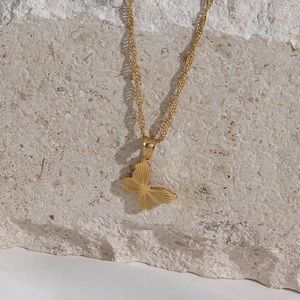 “Flutter” vacuum plated 18k gold necklace